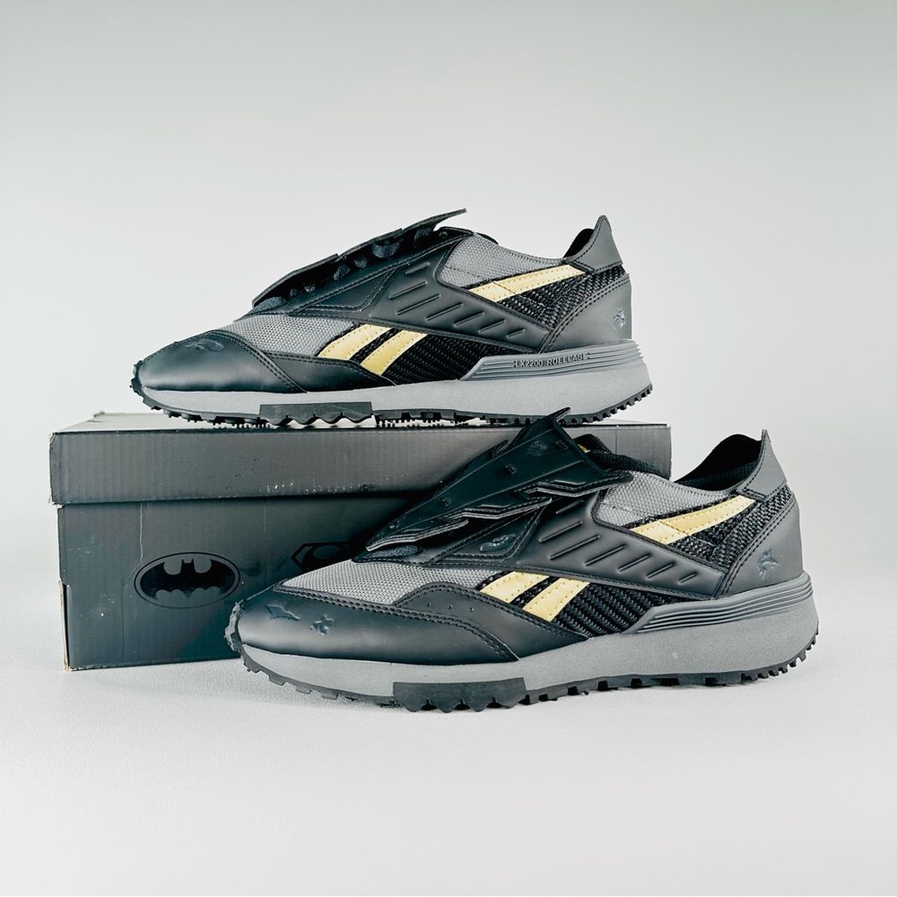 Reebok LX 2200 Black Athletic Shoes